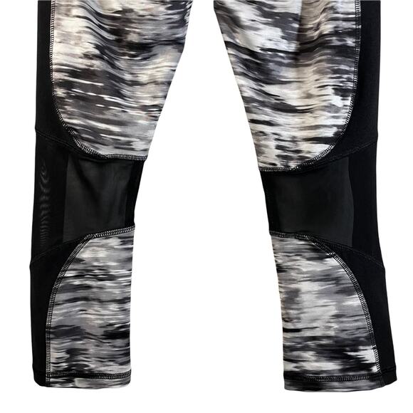 RBX Women's Workout Crop Leggings Mesh Detail Black White Size Small Activewear - Picture 7 of 10